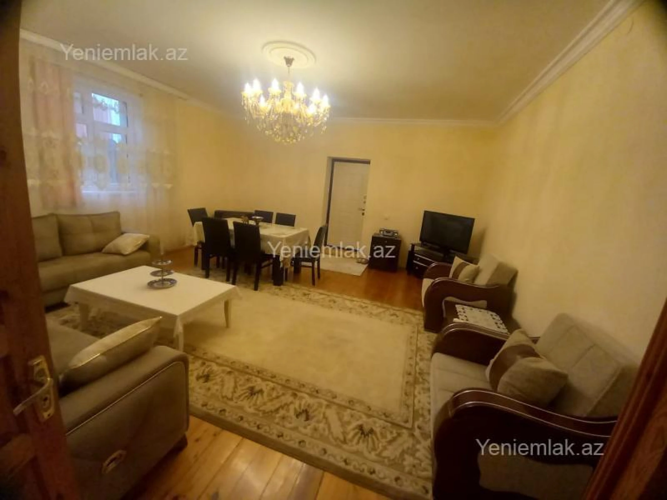 Satılır 6 otaqlı həyət evi 250 m²