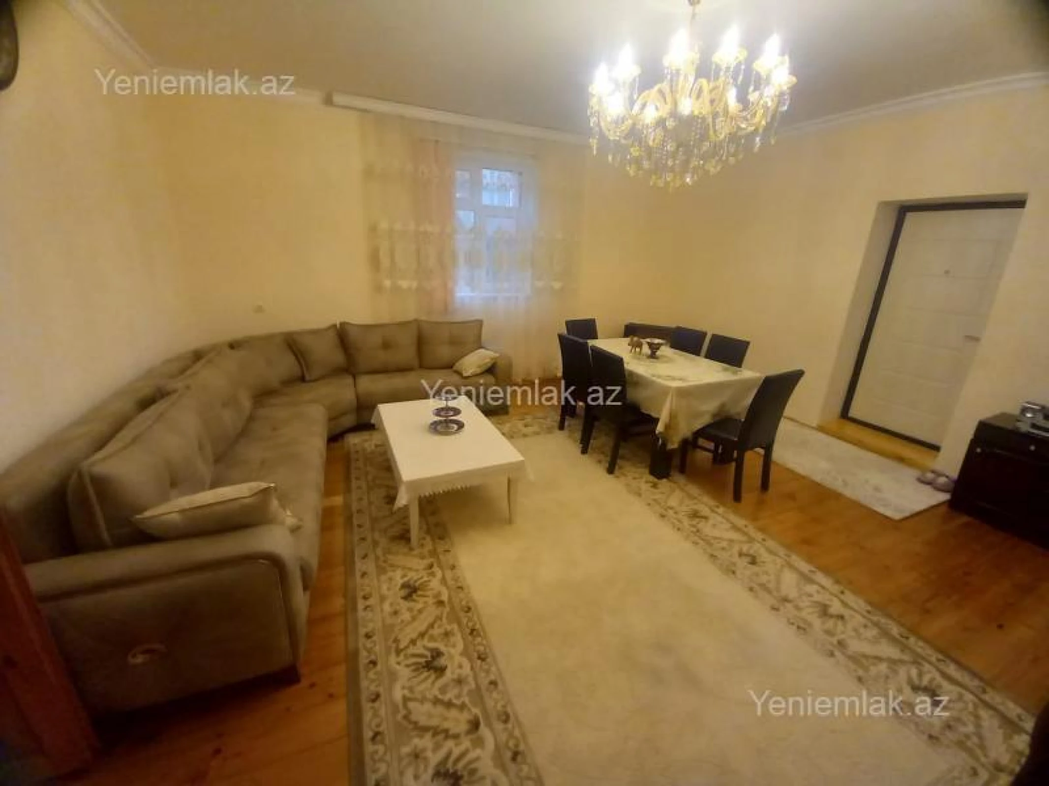 Satılır 6 otaqlı həyət evi 250 m²