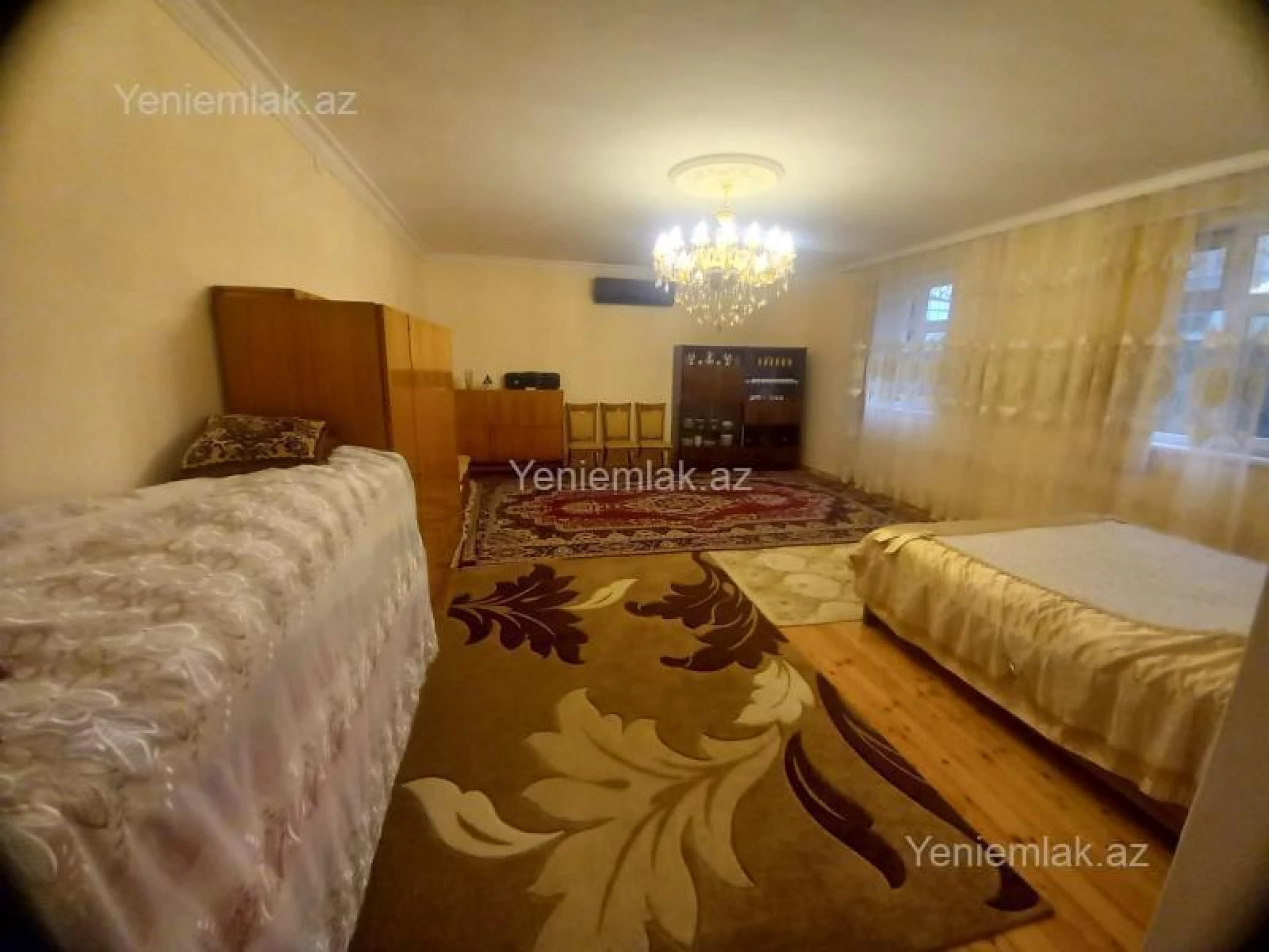 Satılır 6 otaqlı həyət evi 250 m²