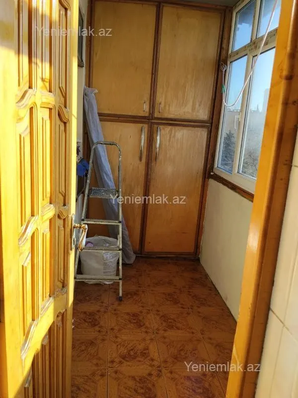 Satılır 3 otaqlı köhnə tikili 80 m²