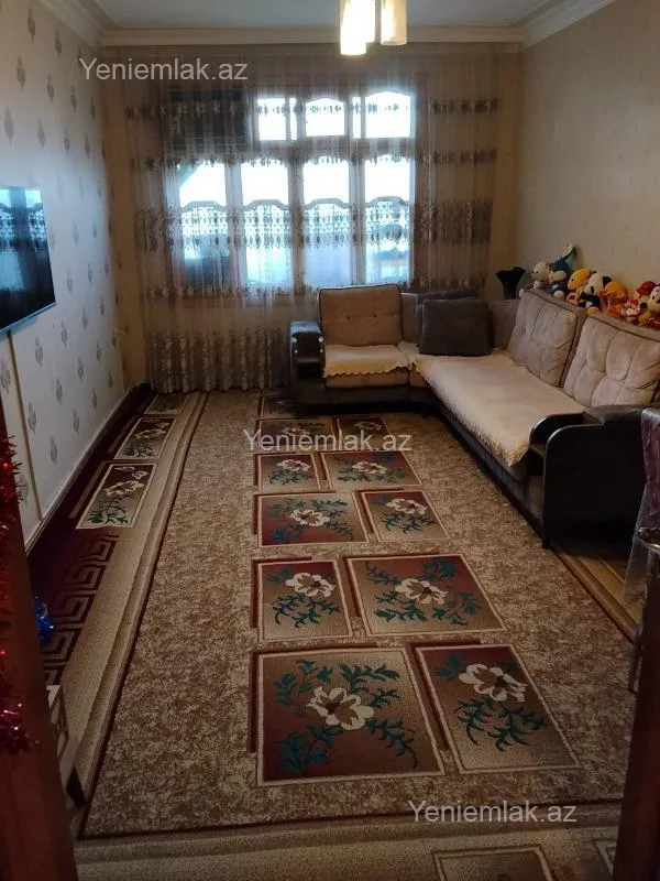 Satılır 3 otaqlı köhnə tikili 80 m²