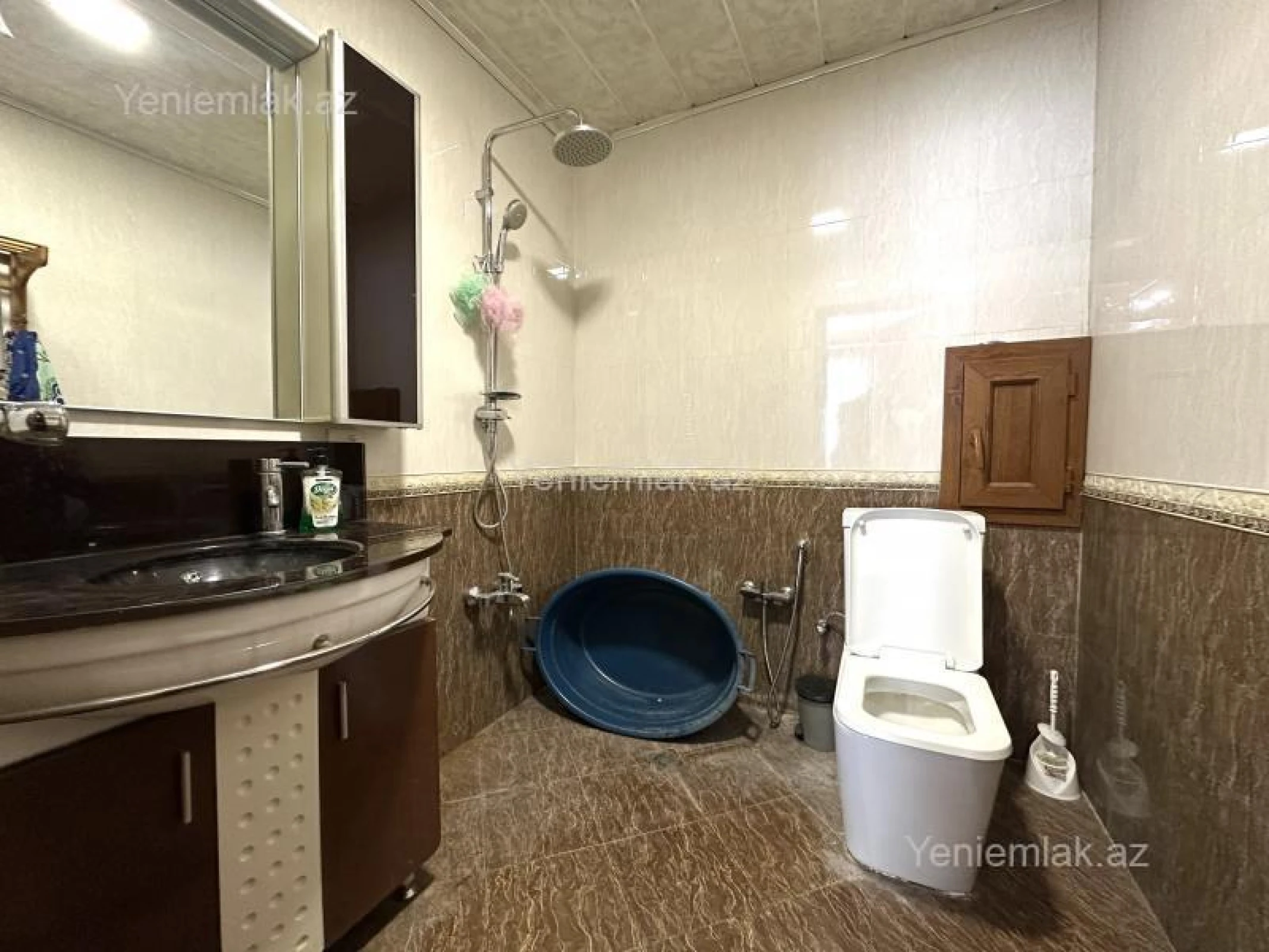 Satılır 3 otaqlı yeni tikili 135 m²