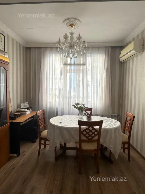 Satılır 3 otaqlı köhnə tikili 65 m²