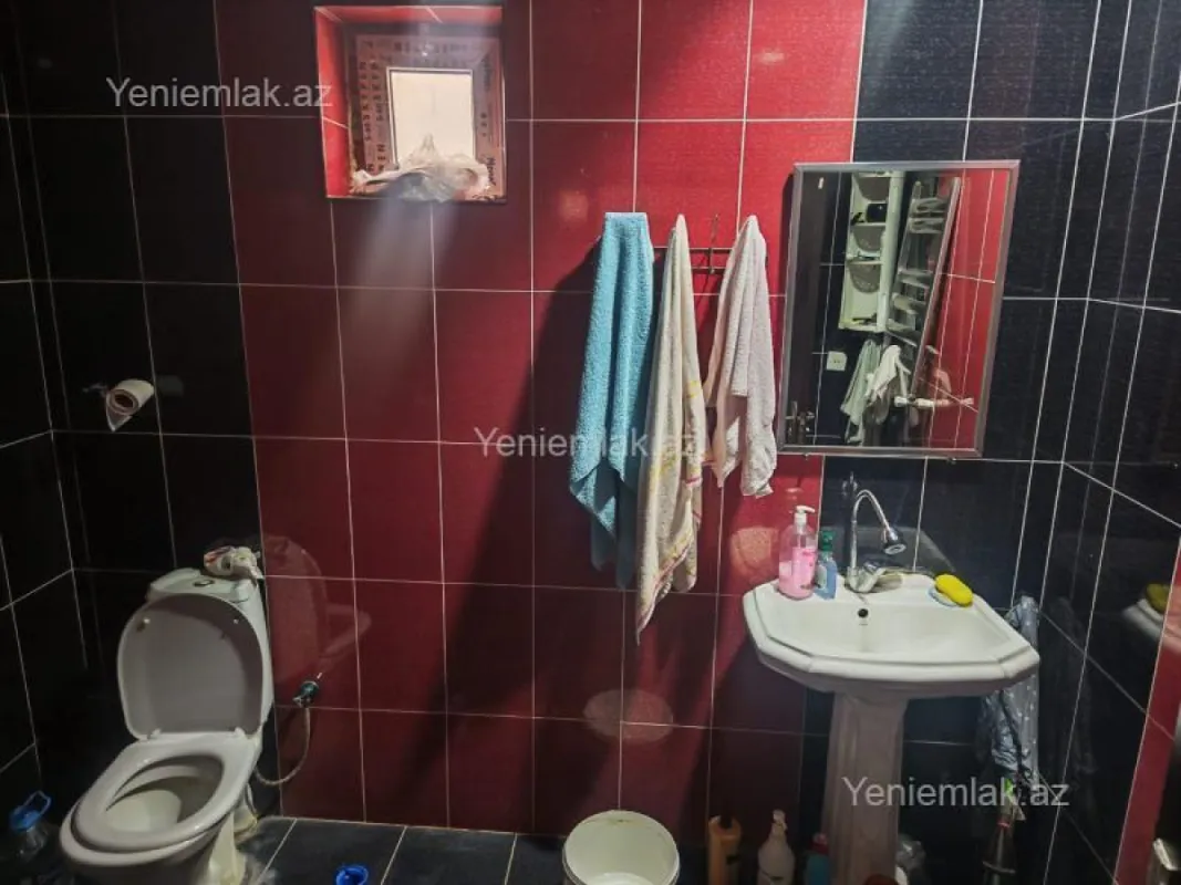 Satılır 6 otaqlı həyət evi 157 m²