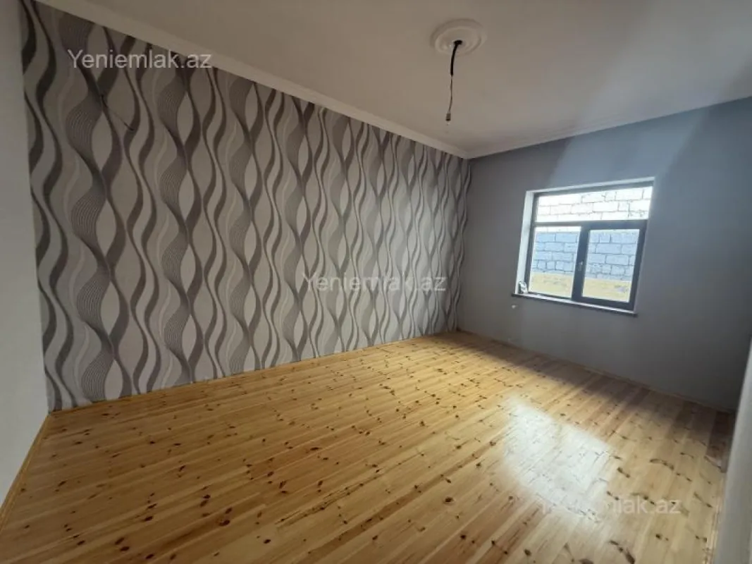 Satılır 4 otaqlı həyət evi 120 m²
