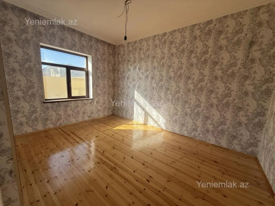 Satılır 4 otaqlı həyət evi 120 m²