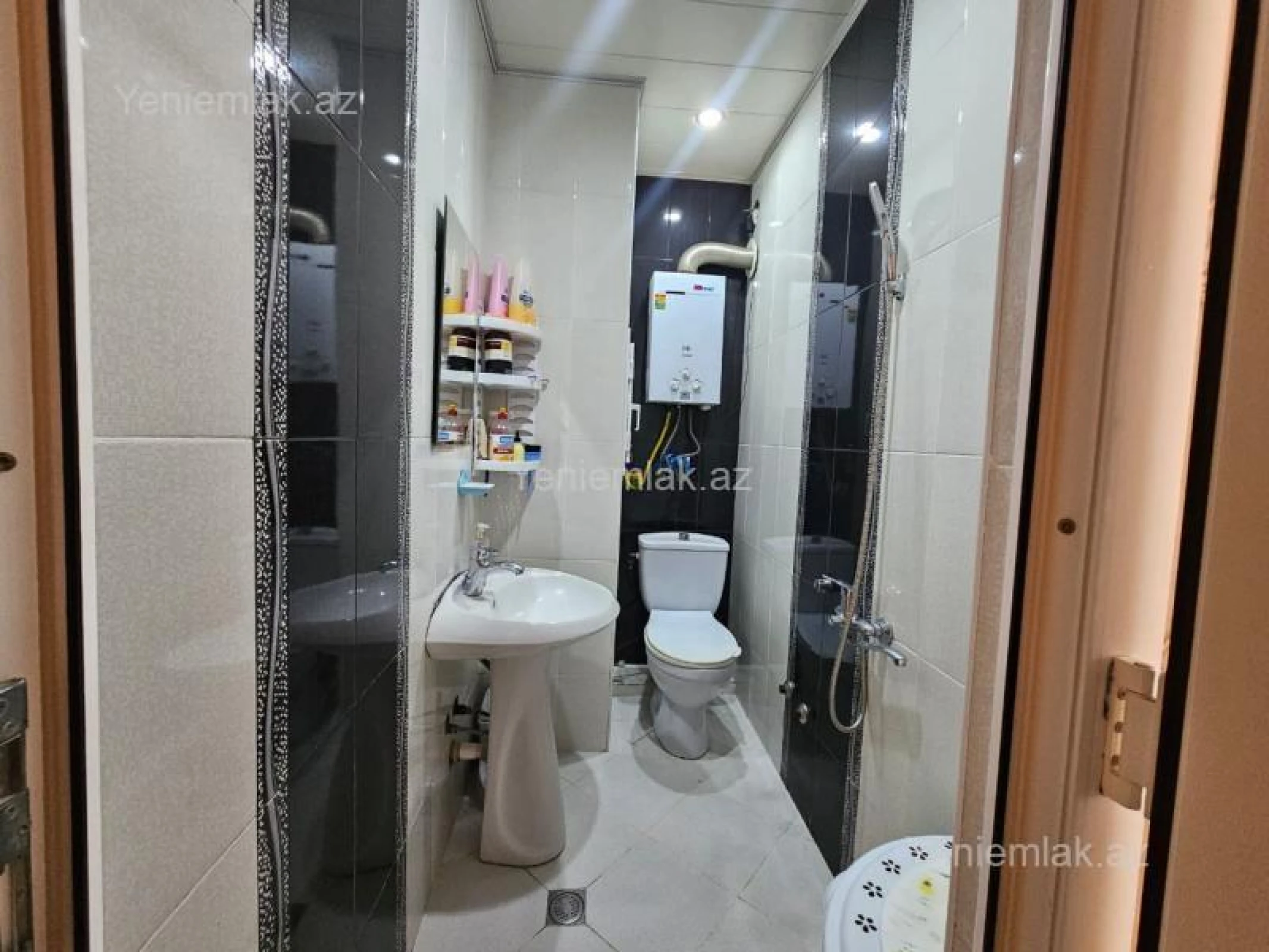 Satılır 2 otaqlı köhnə tikili 44 m²