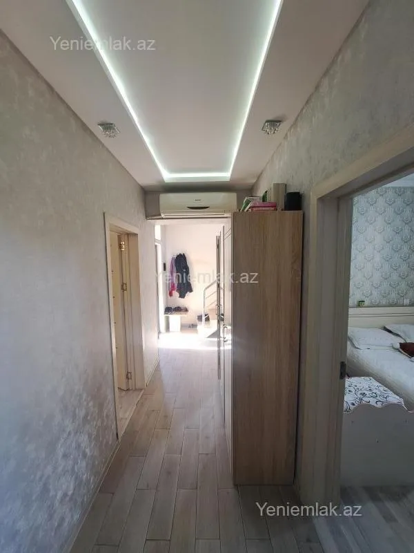 Satılır 5 otaqlı həyət evi 280 m²