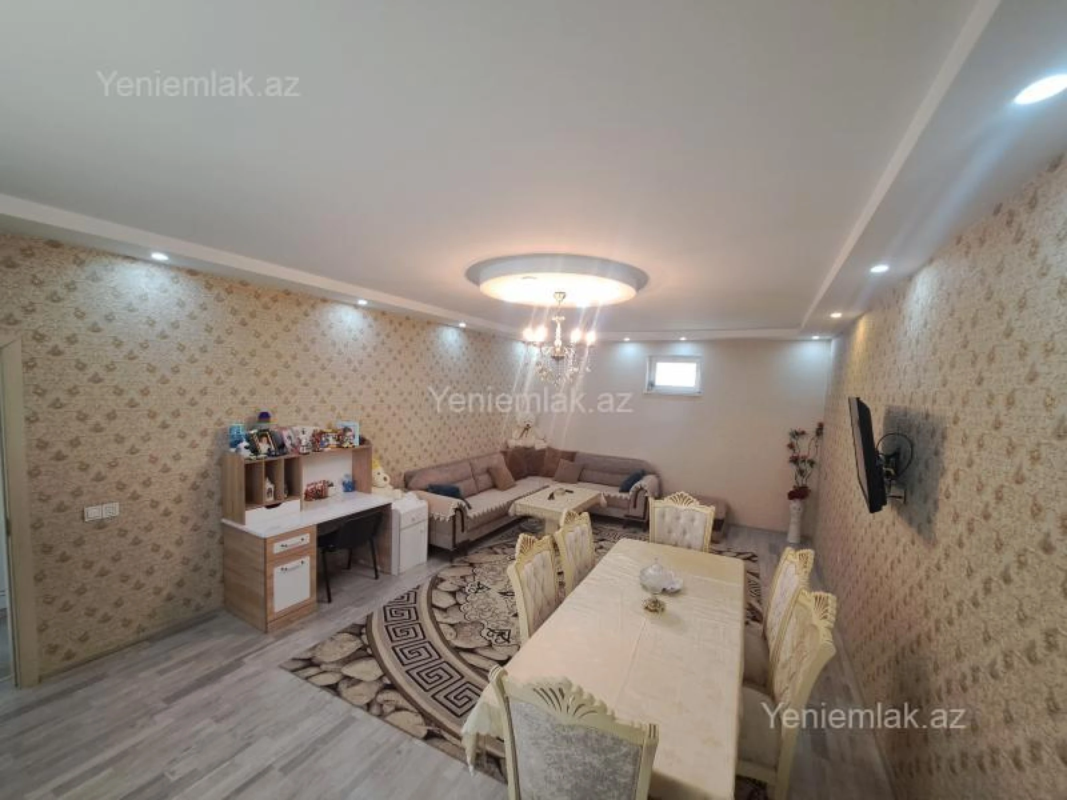 Satılır 5 otaqlı həyət evi 280 m²