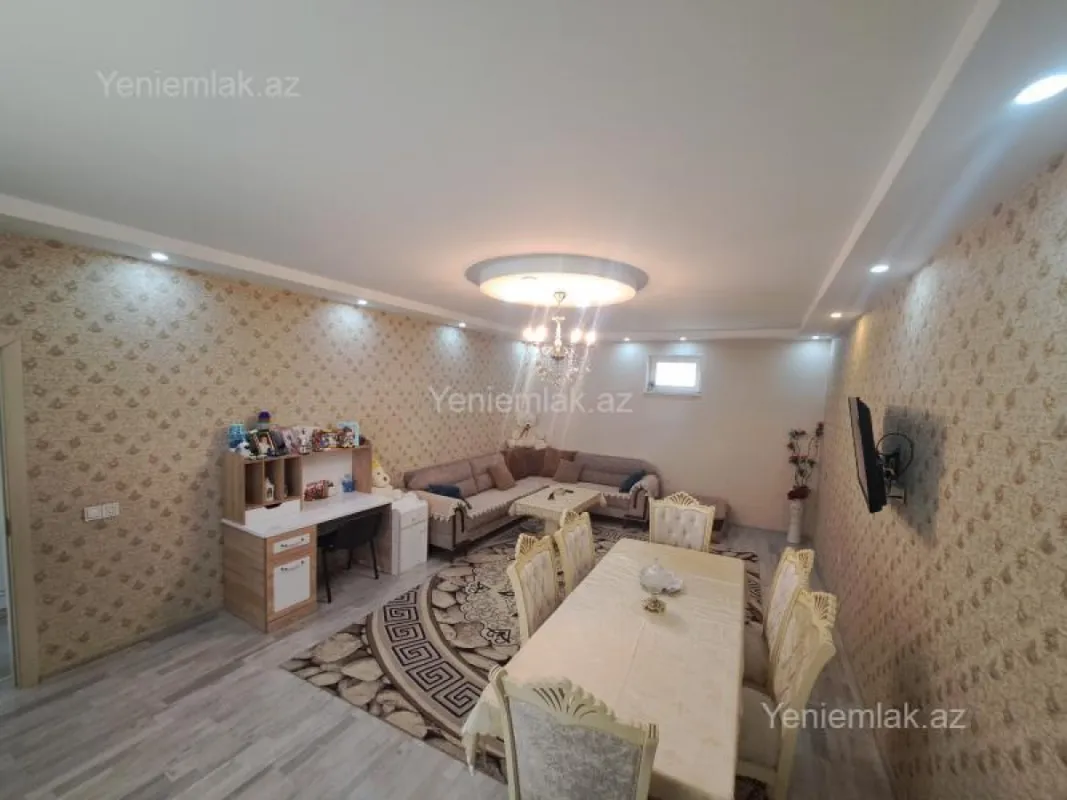 Satılır 5 otaqlı həyət evi 280 m²