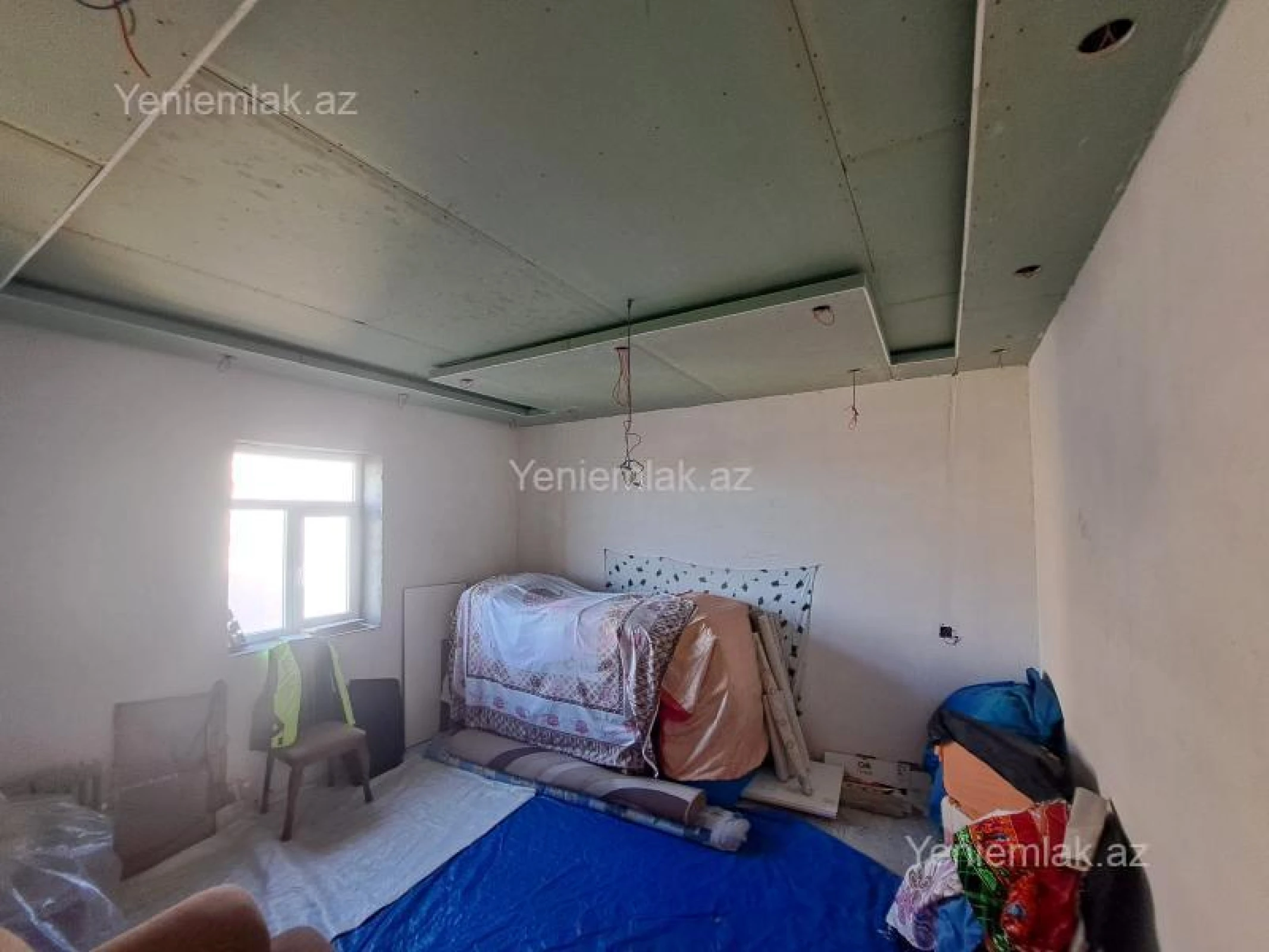 Satılır 5 otaqlı həyət evi 280 m²