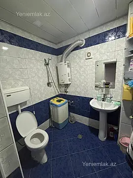 Satılır 2 otaqlı köhnə tikili 60 m²