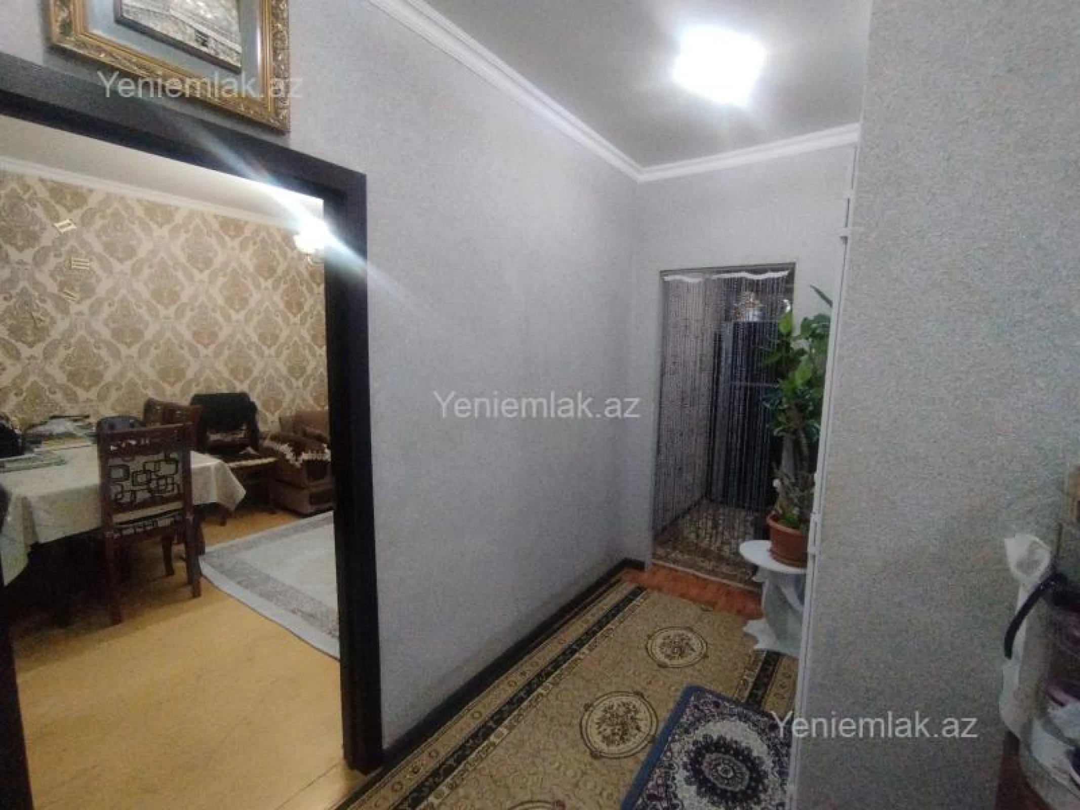 Satılır 2 otaqlı köhnə tikili 60 m²