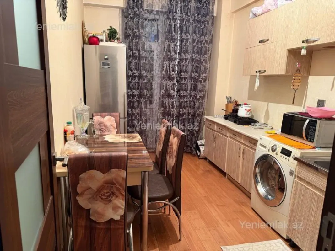 Satılır 2 otaqlı yeni tikili 60 m²