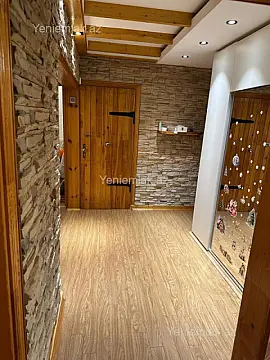 Satılır 4 otaqlı köhnə tikili 90 m²