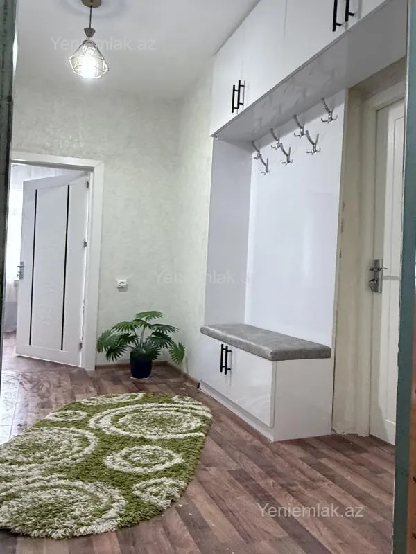 Satılır 2 otaqlı köhnə tikili 45 m²
