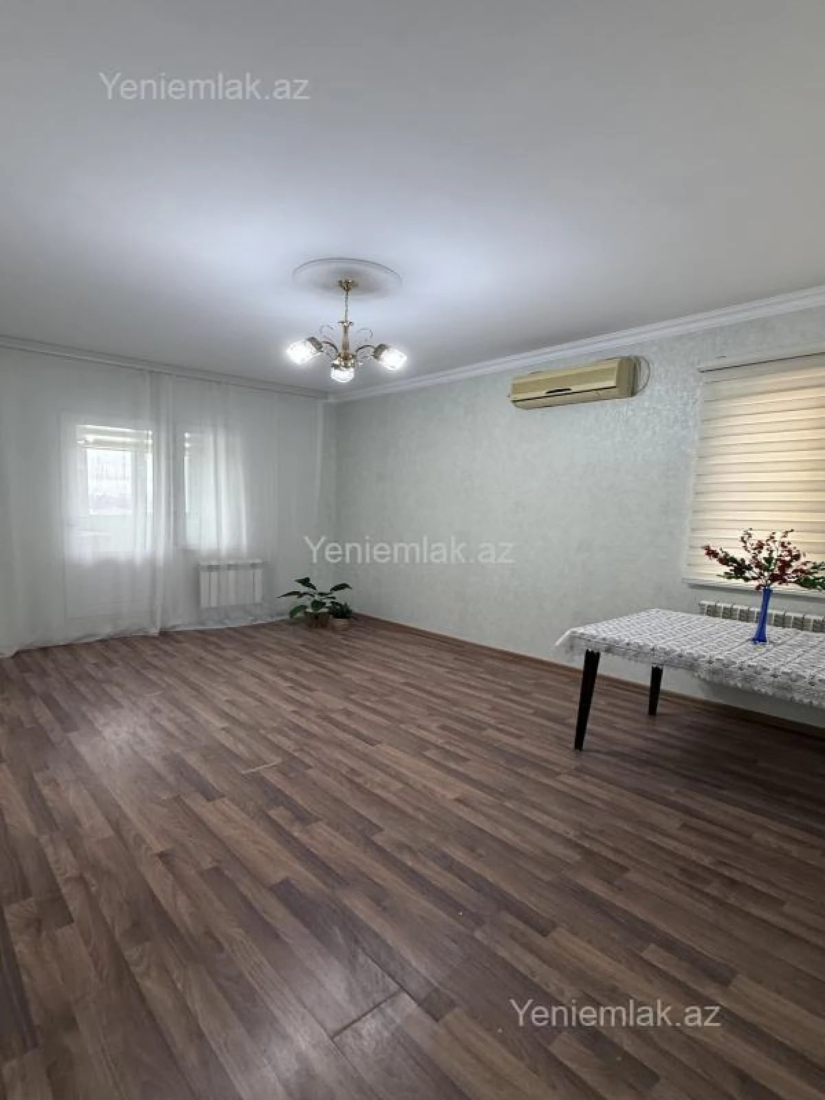 Satılır 2 otaqlı köhnə tikili 45 m²