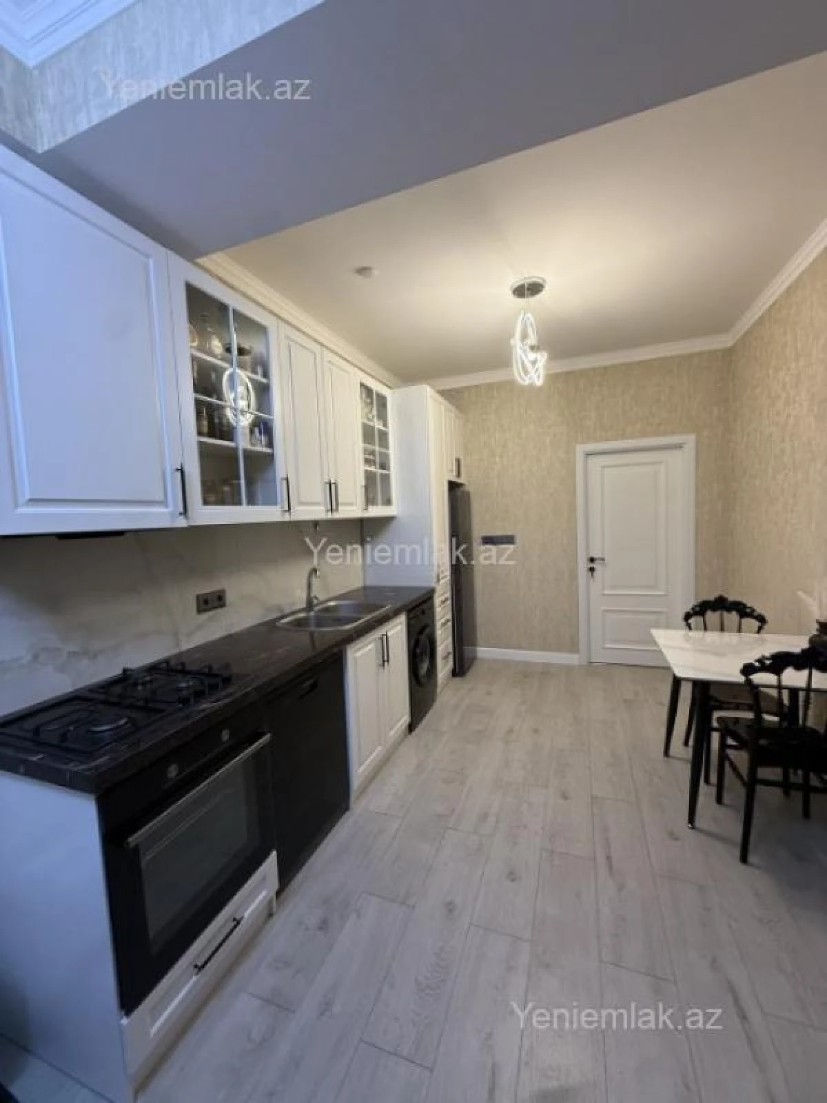 Satılır 2 otaqlı yeni tikili 60 m²