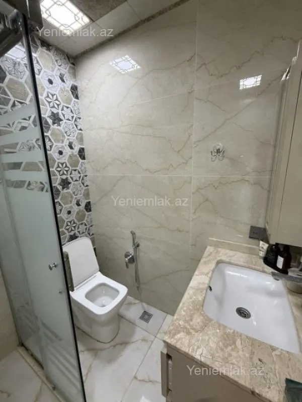 Satılır 2 otaqlı yeni tikili 60 m²