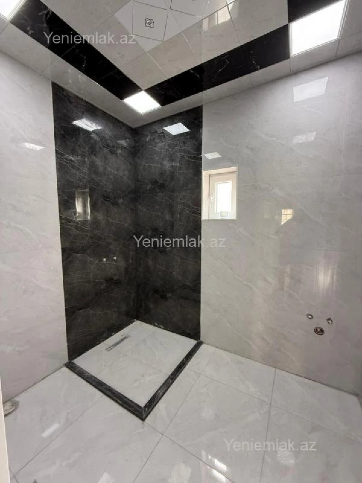 Satılır 4 otaqlı həyət evi 130 m²