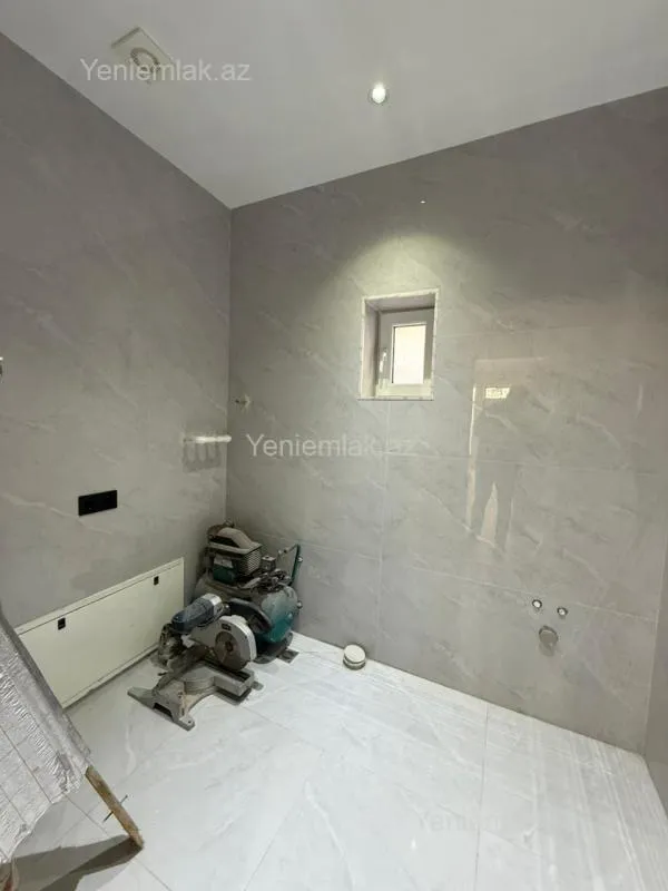 Satılır 4 otaqlı həyət evi 130 m²