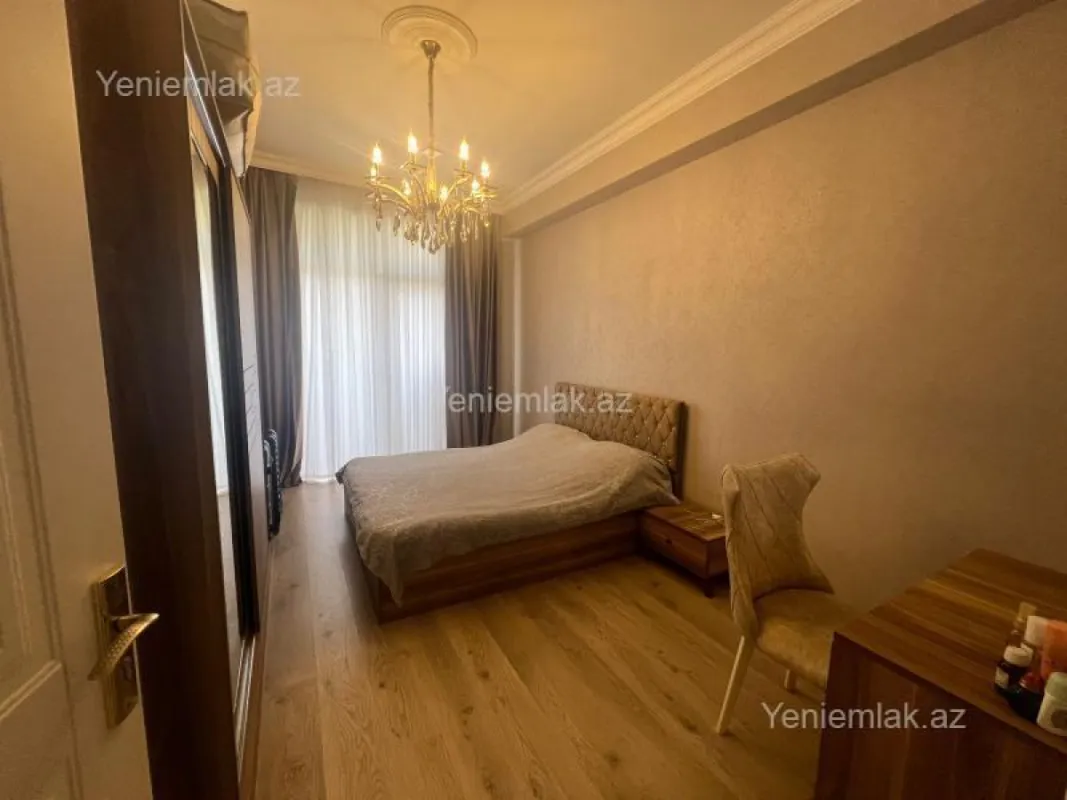 Satılır 2 otaqlı yeni tikili 72 m²