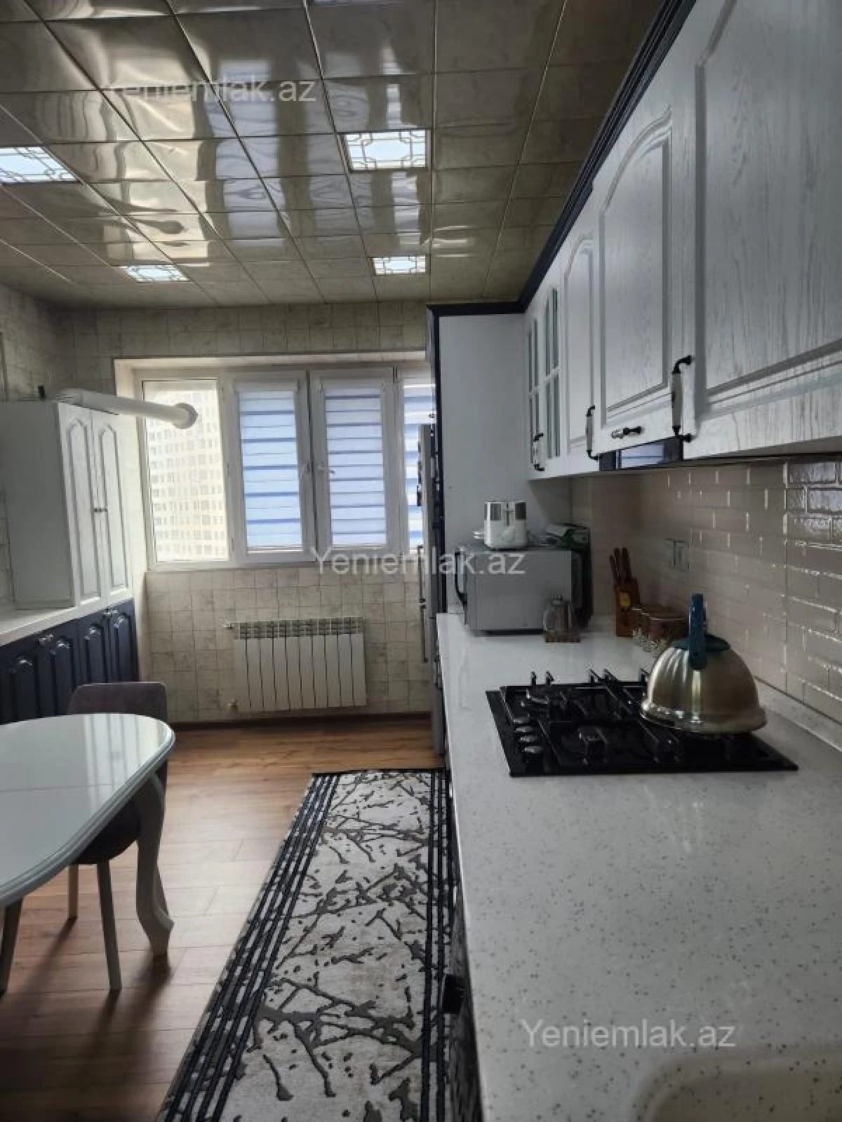 Satılır 3 otaqlı köhnə tikili 85 m²