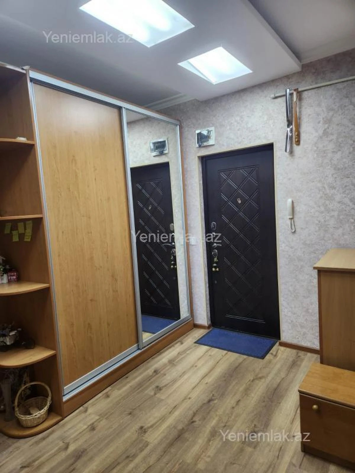 Satılır 3 otaqlı köhnə tikili 85 m²