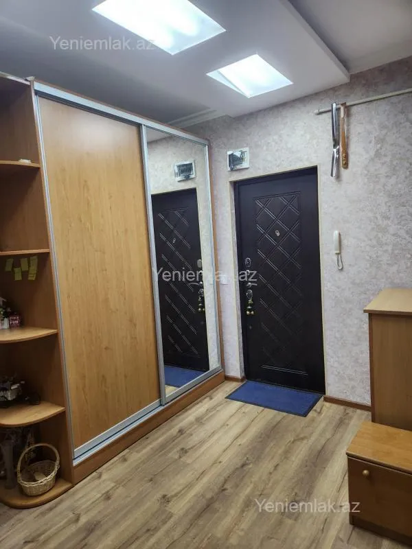 Satılır 3 otaqlı köhnə tikili 85 m²