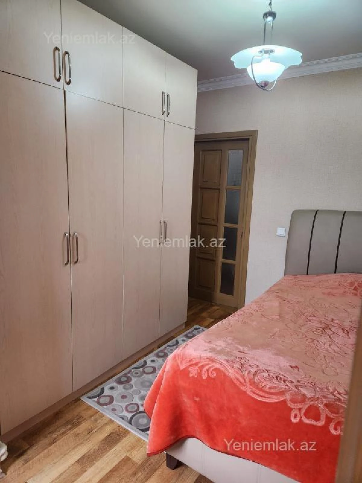 Satılır 3 otaqlı köhnə tikili 85 m²