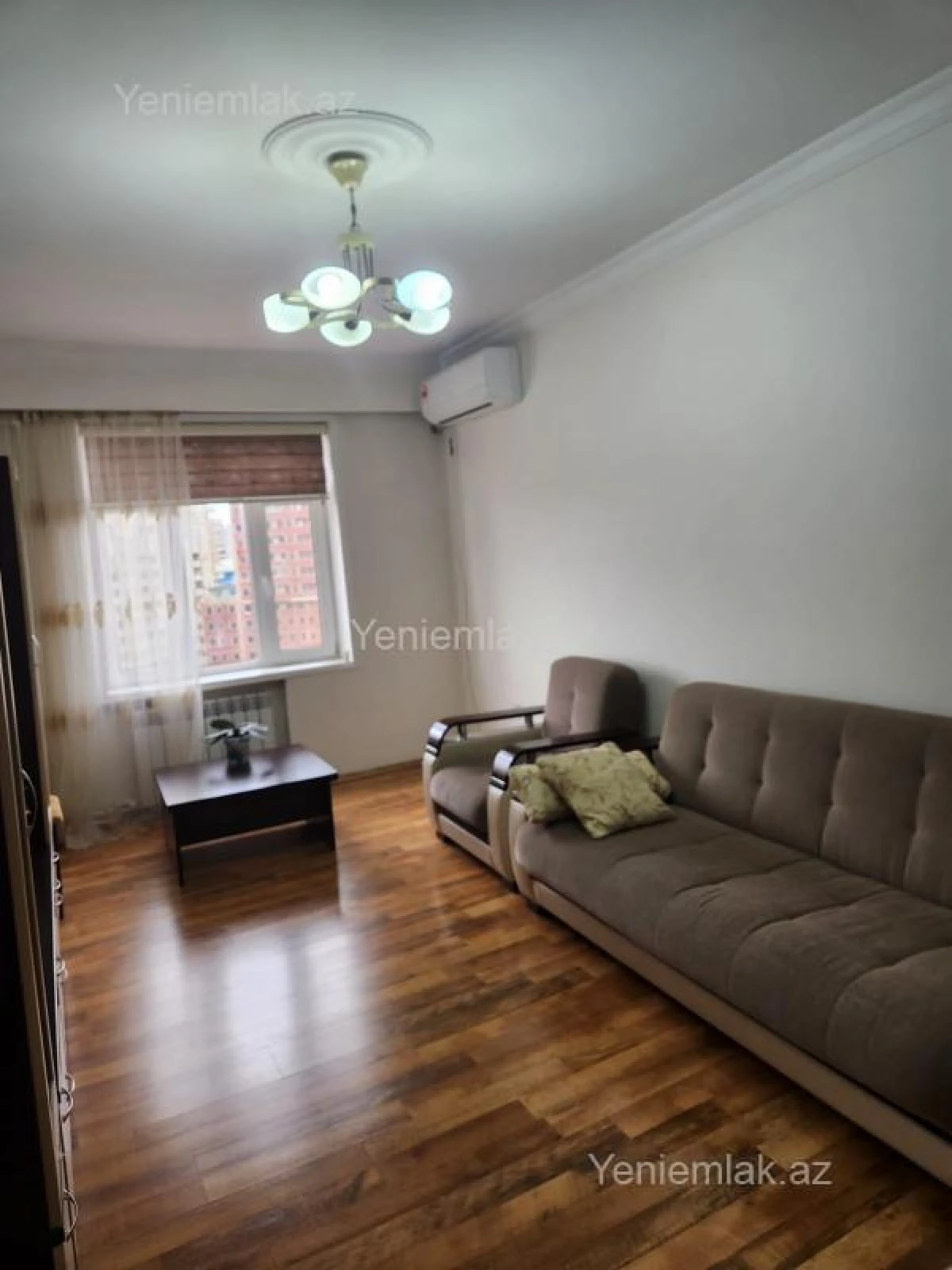 Satılır 3 otaqlı köhnə tikili 85 m²