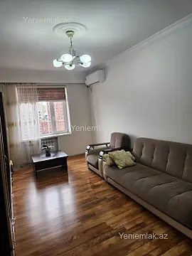 Satılır 3 otaqlı köhnə tikili 85 m²