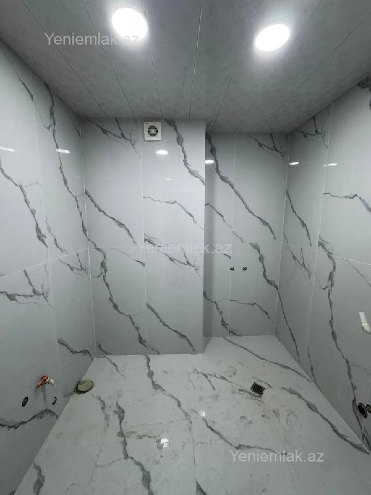 Satılır 2 otaqlı yeni tikili 52 m²