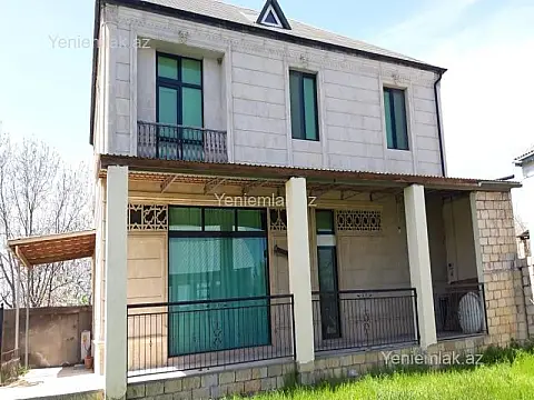 Satılır 6 otaqlı həyət evi 220 m²