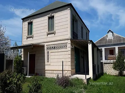 Satılır 6 otaqlı həyət evi 220 m²