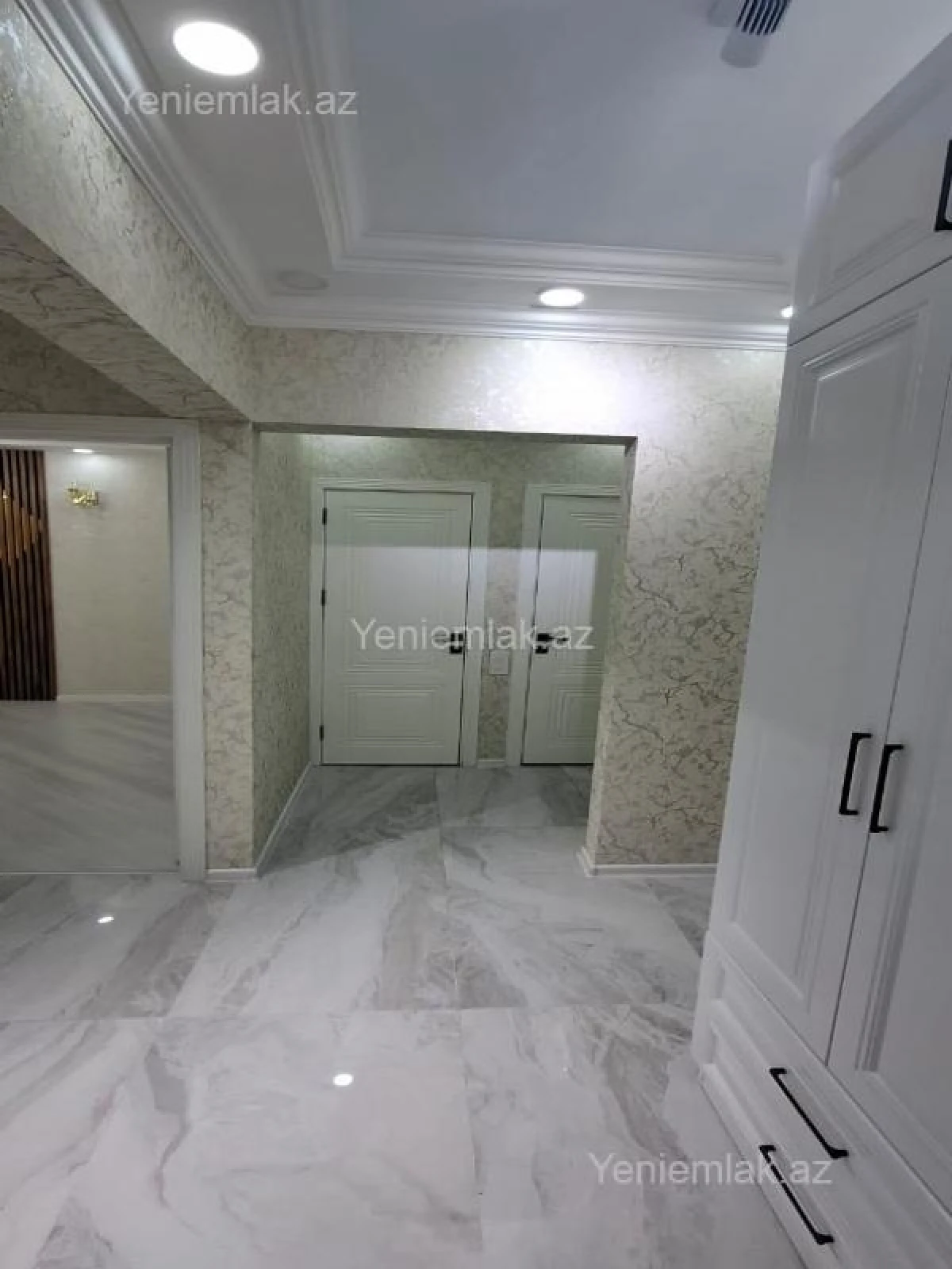 Satılır 3 otaqlı köhnə tikili 85 m²