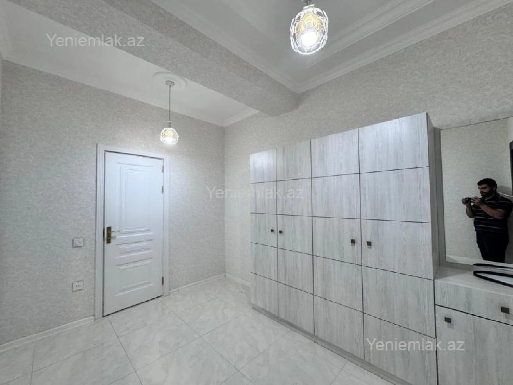 Satılır 2 otaqlı yeni tikili 82 m²