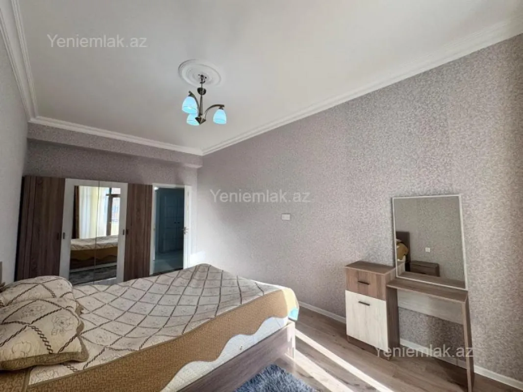 Satılır 2 otaqlı yeni tikili 82 m²