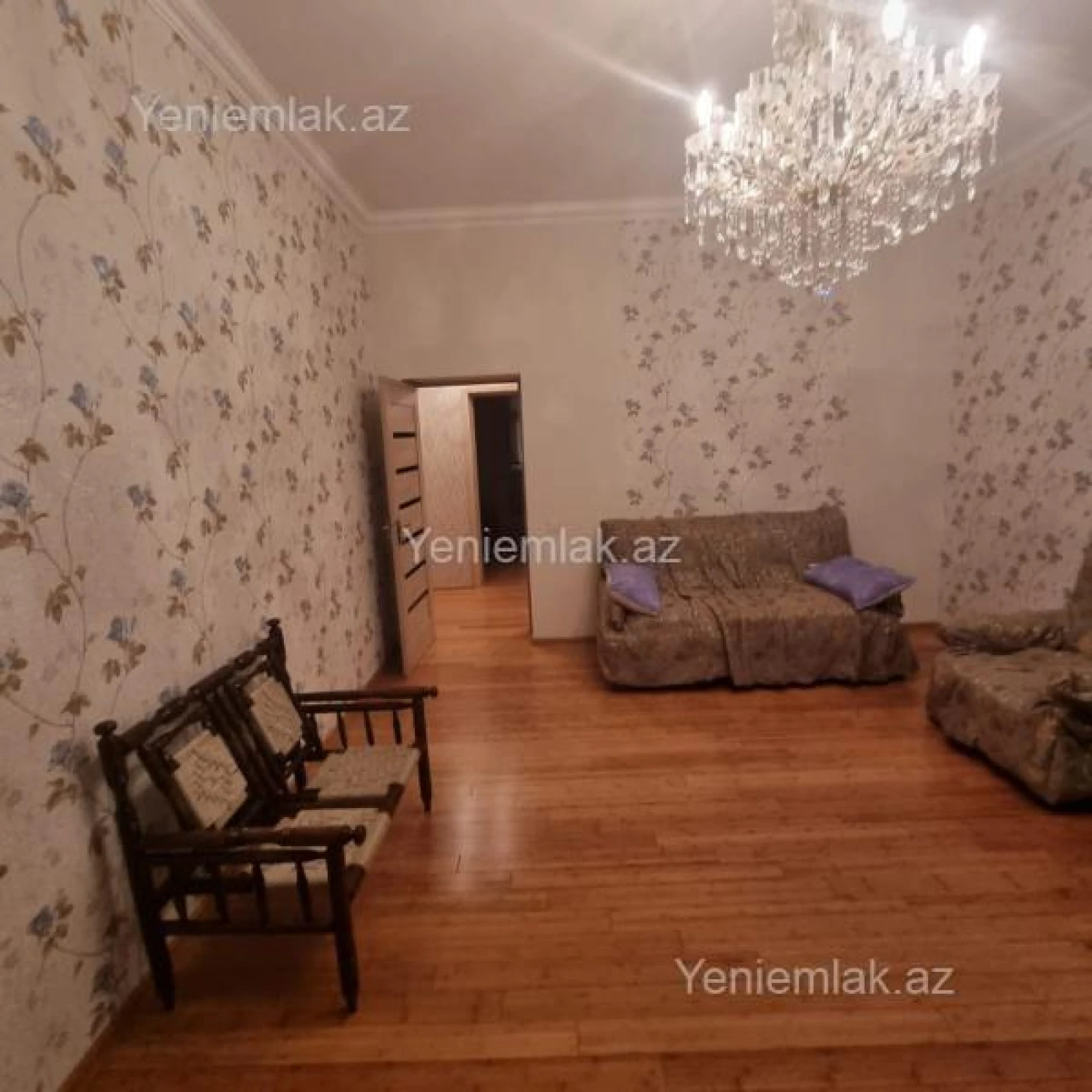 Satılır 5 otaqlı köhnə tikili 95 m²