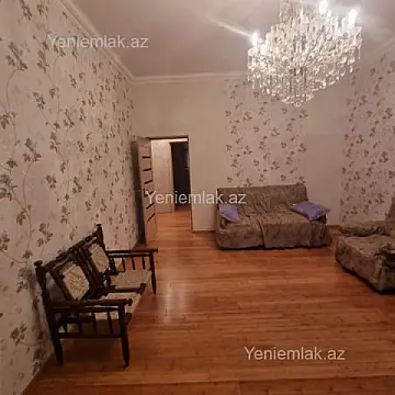 Satılır 5 otaqlı köhnə tikili 95 m²