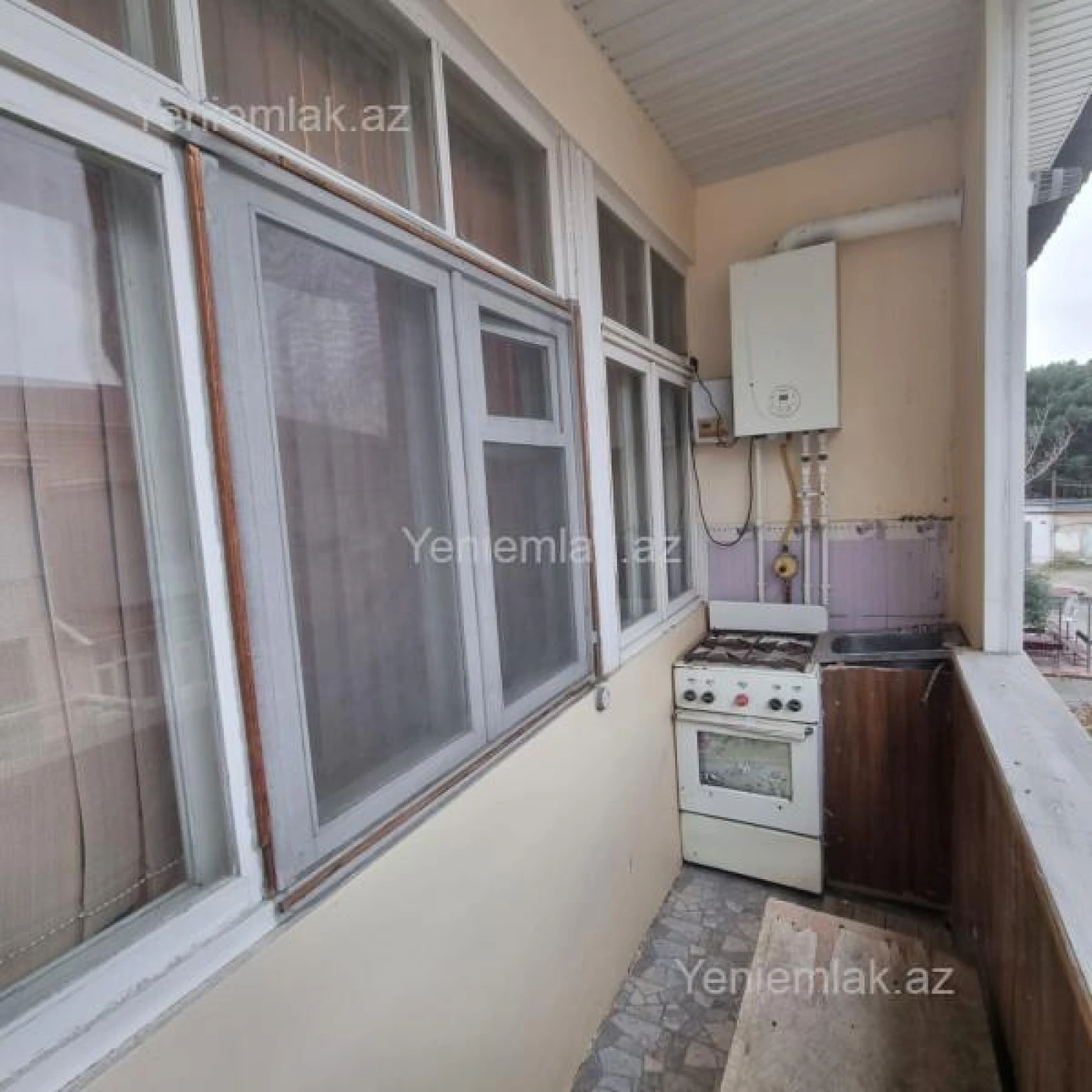 Satılır 5 otaqlı köhnə tikili 95 m²