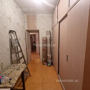 Satılır 5 otaqlı köhnə tikili 95 m²