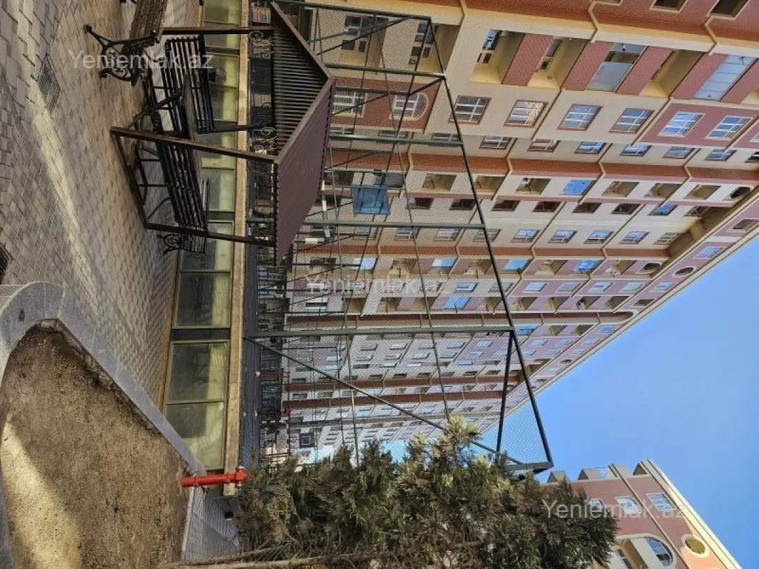 Satılır 2 otaqlı yeni tikili 78 m²