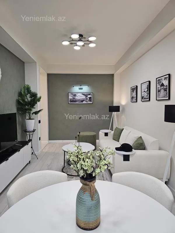 Satılır 2 otaqlı yeni tikili 78 m²