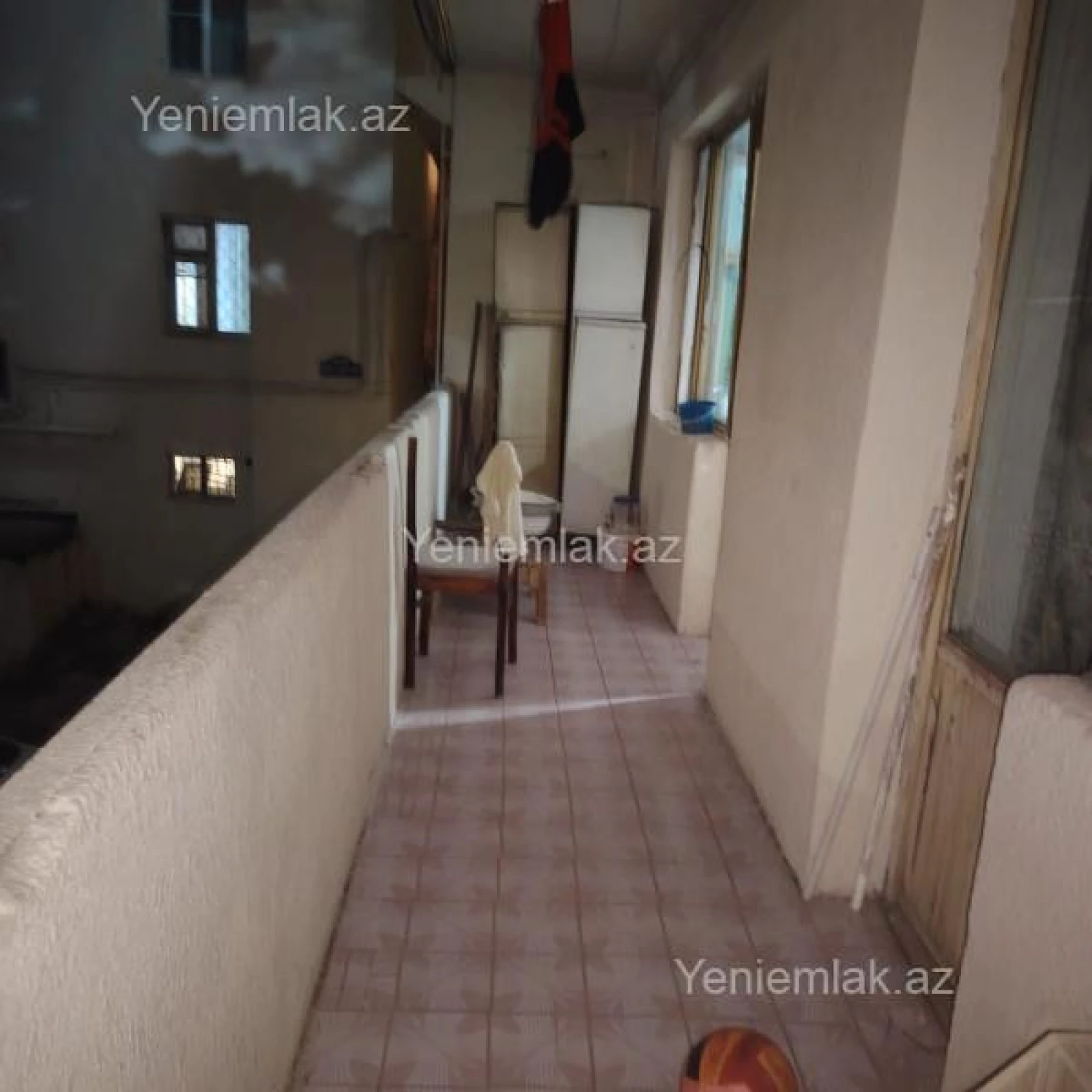 Satılır 3 otaqlı köhnə tikili 137 m²