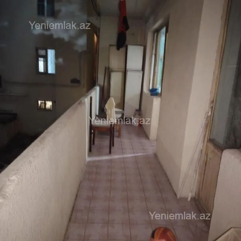 Satılır 3 otaqlı köhnə tikili 137 m²