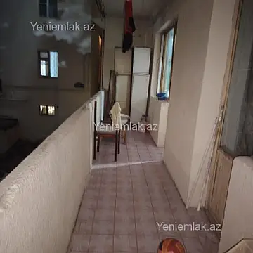 Satılır 3 otaqlı köhnə tikili 137 m²
