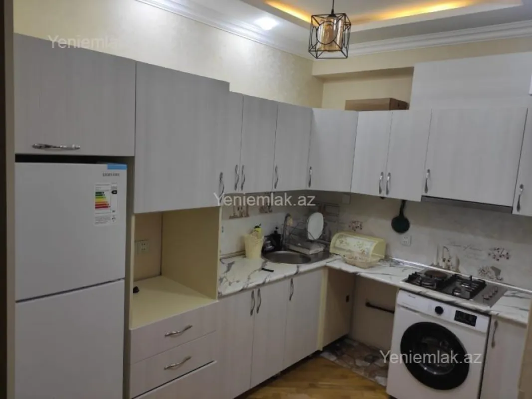 Satılır 2 otaqlı yeni tikili 80 m²