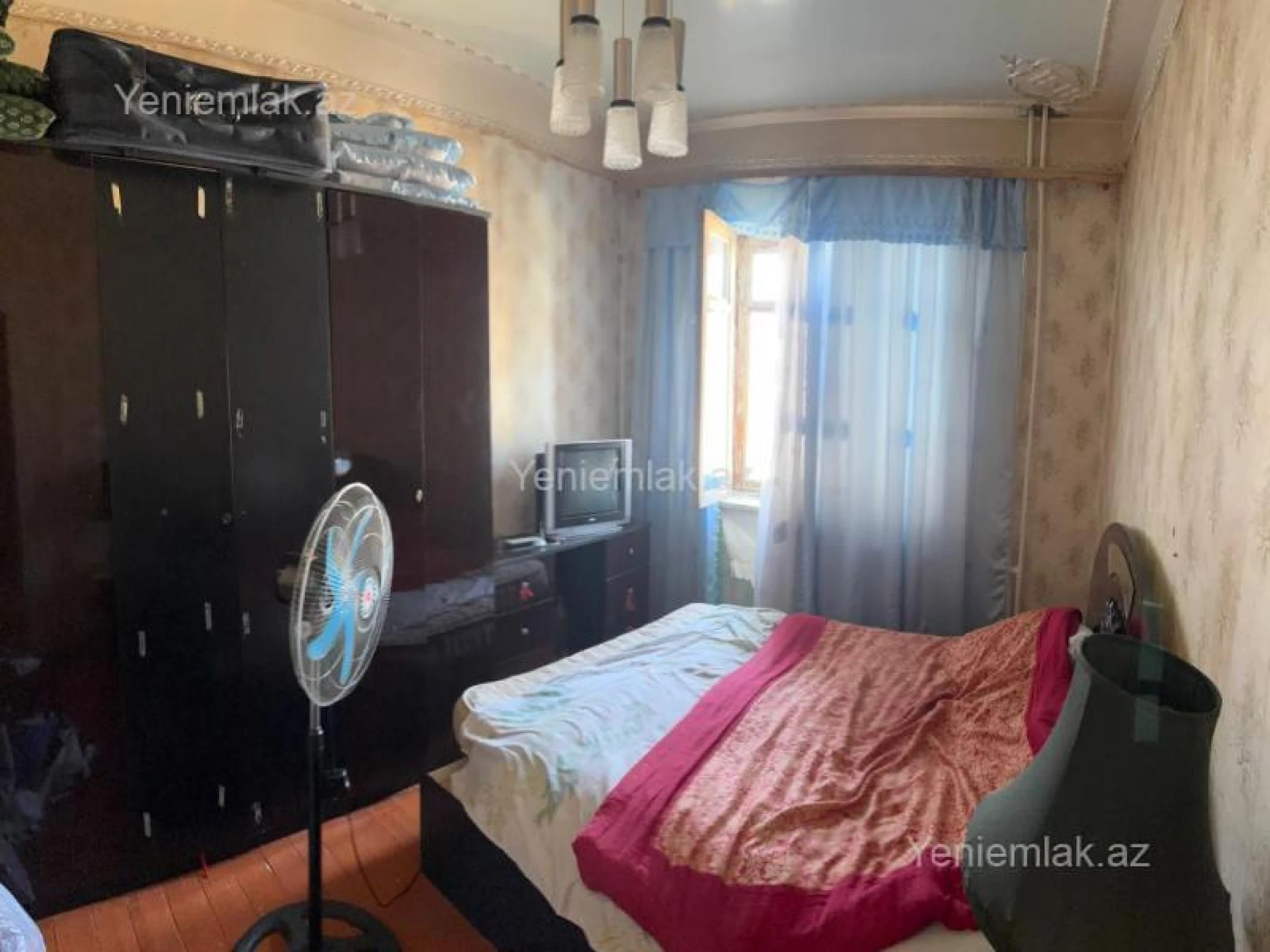 Satılır 3 otaqlı köhnə tikili 70 m²