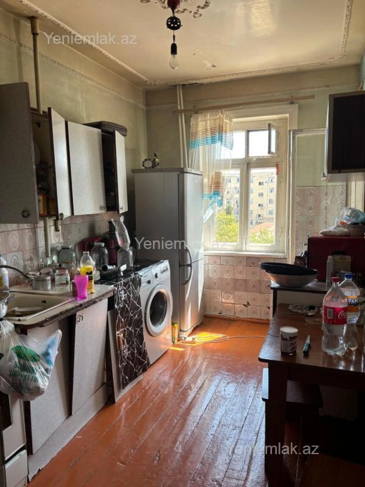 Satılır 3 otaqlı köhnə tikili 70 m²